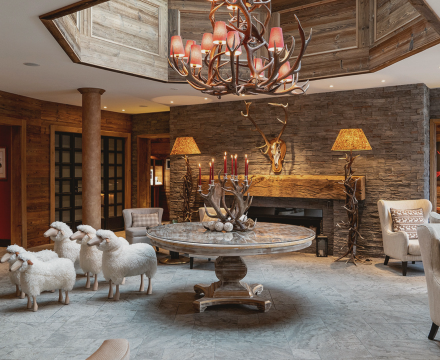 Innenansicht Lobby des Sacher in Seefeld