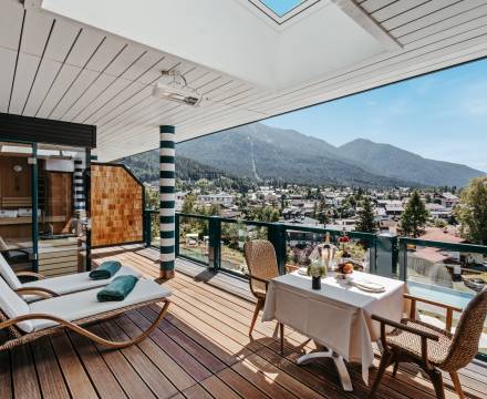 Private Sauna & Ausblick - Sacher Seefeld