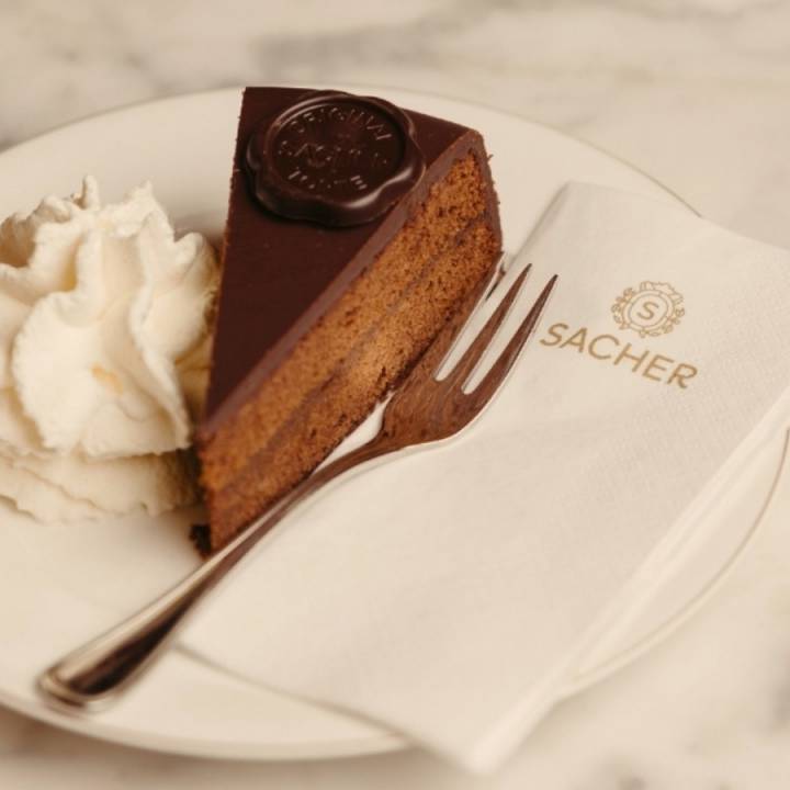 Die wohl berühmteste Torte der Welt: Torte mit Kult-Faktor - Sacher Seefeld